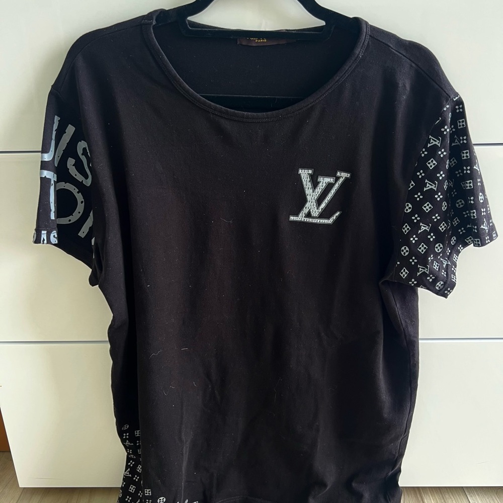 Louis Vuitton Black and White Graphic Tee